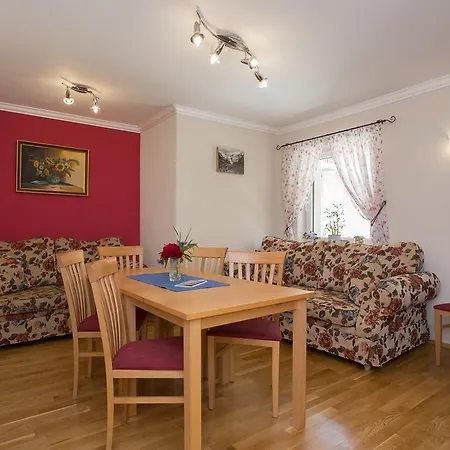 Saeuleck Appartement Inkl Skibus Mallnitz Exterior photo